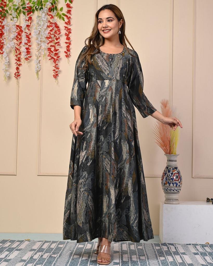 Effortless Mass Line Suit - Image 7